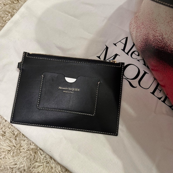 ALEXANDER MCQUEEN RARE Red Print Bow Bag - Picture 6 of 6